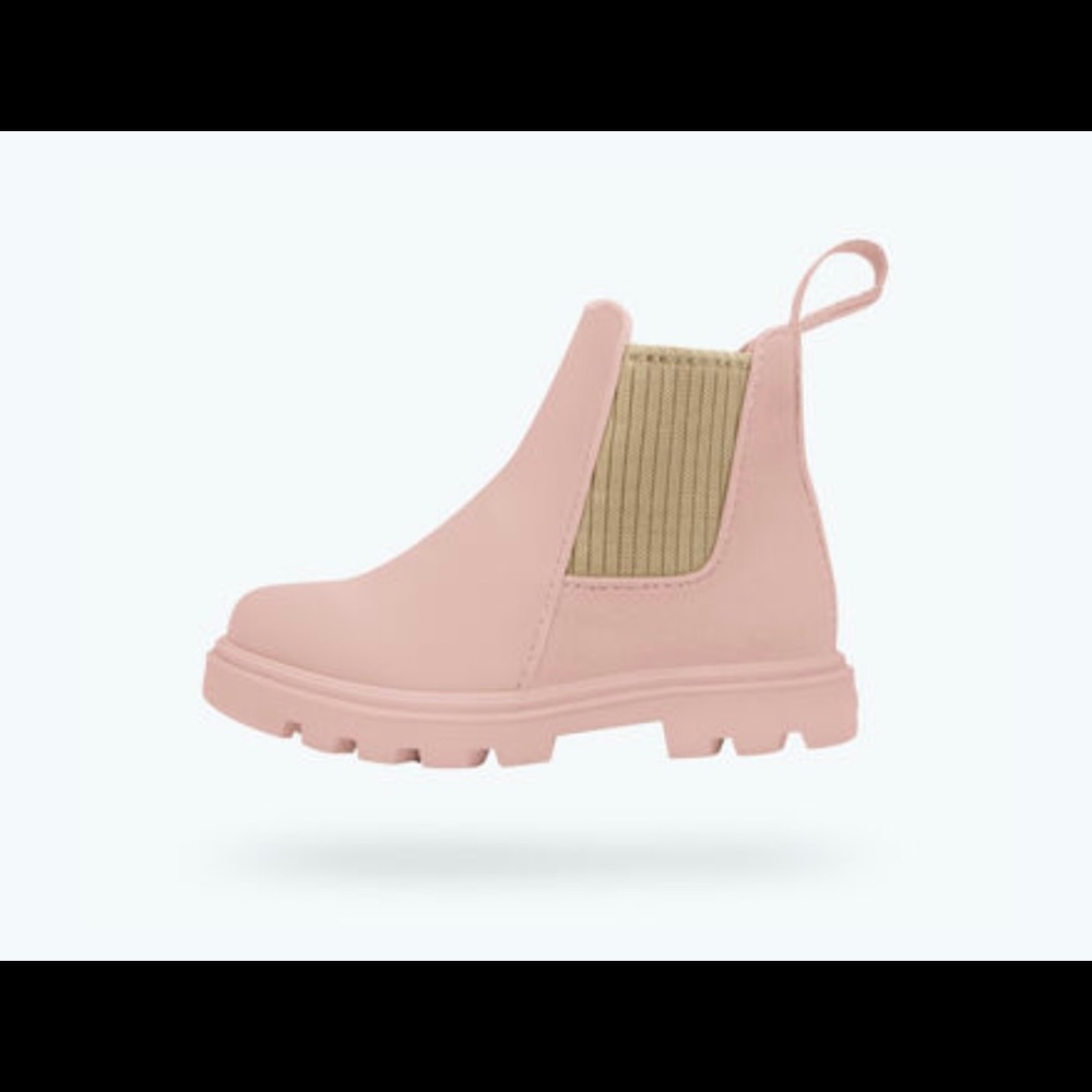 Native girls all weather/rain booties size 1 light baby pink great condition